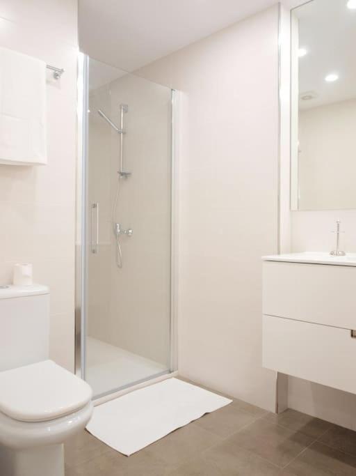 Precioso Apartamento Wifi, Aparcamiento, Piscina En リャネス エクステリア 写真